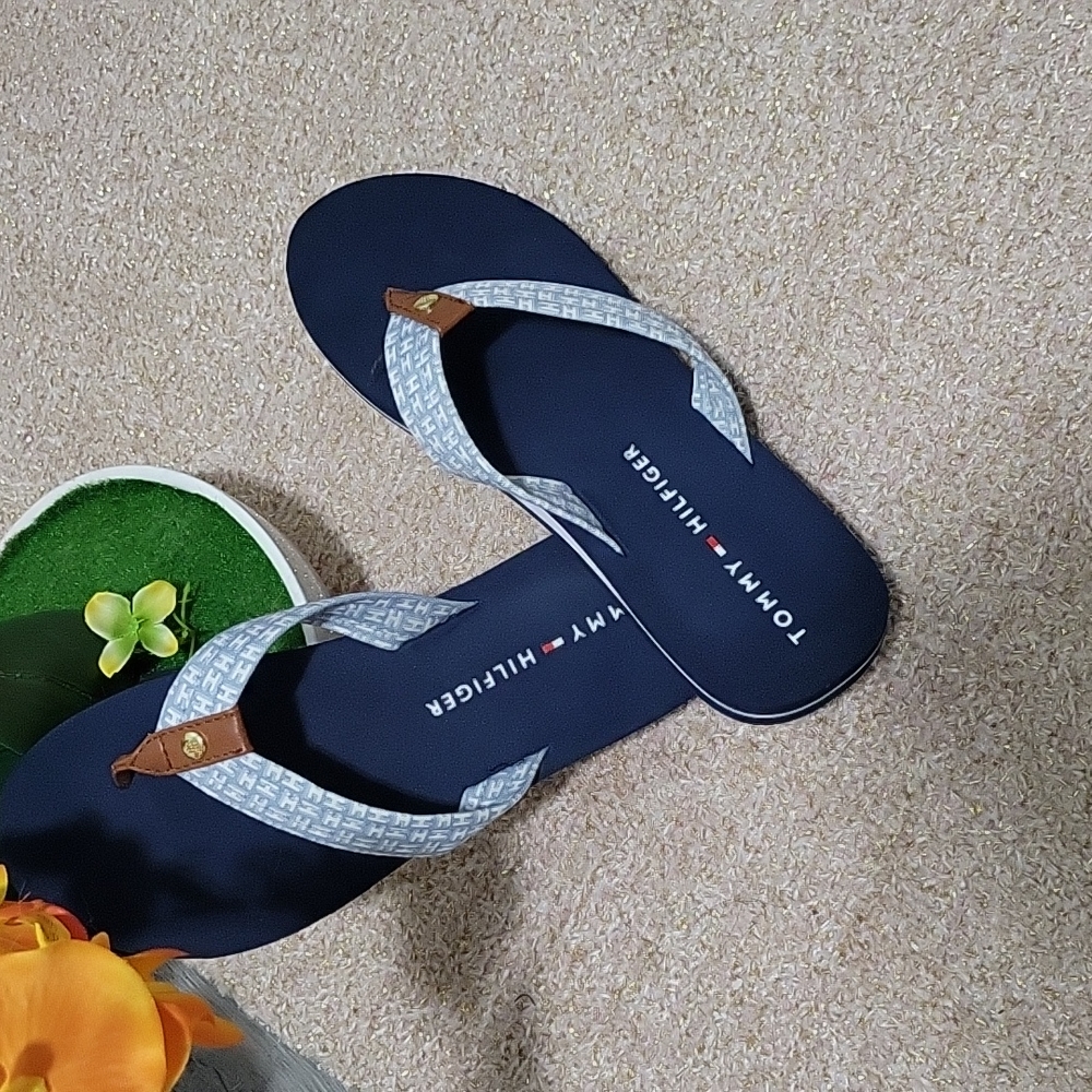 Sandals - Picture 2 of 2